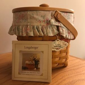 2001 Mother’s Day “Vintage Blossoms” Basket